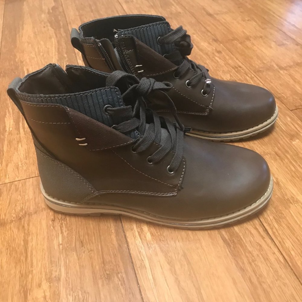 London Underground Leather Brown 4 Boots Lace Up